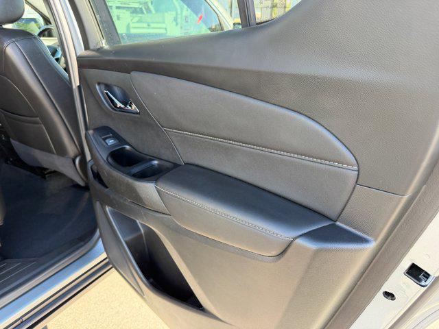 used 2023 Chevrolet Traverse car, priced at $29,805