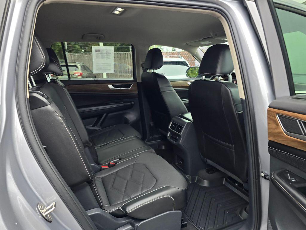 used 2024 Volkswagen Atlas car, priced at $30,955