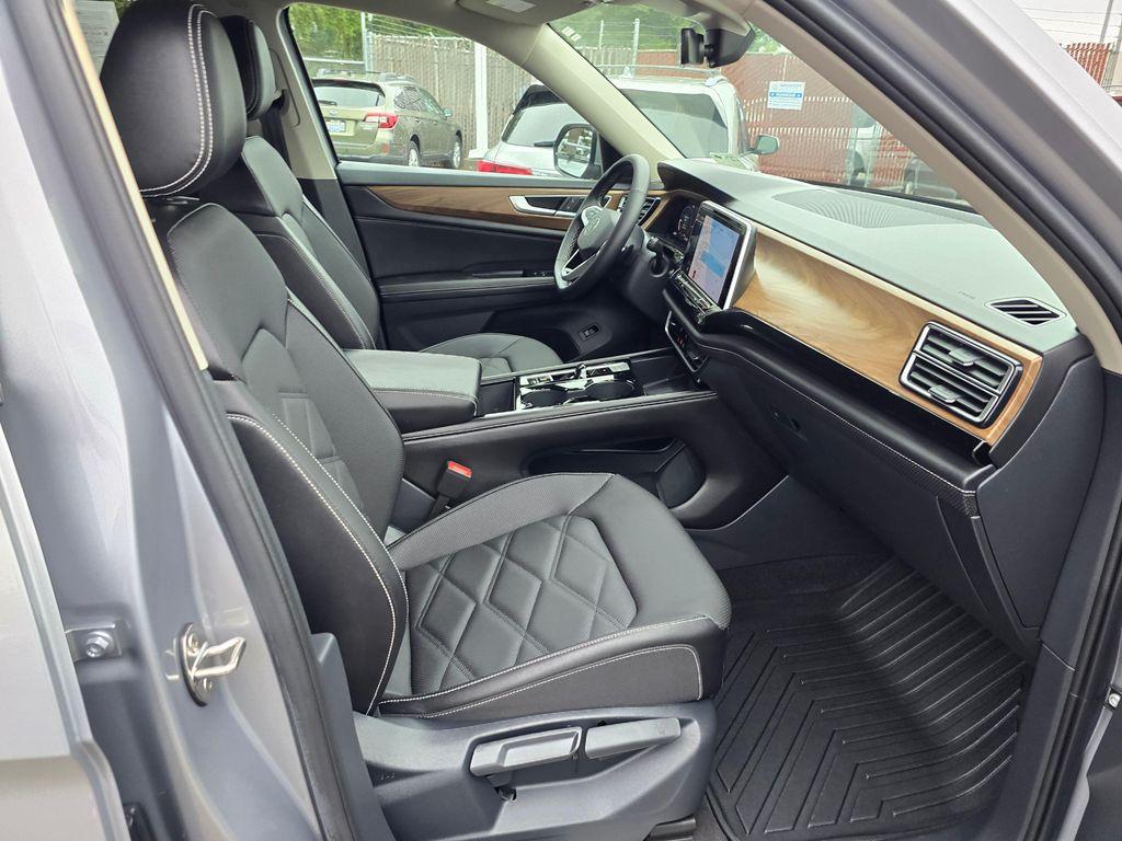 used 2024 Volkswagen Atlas car, priced at $30,955