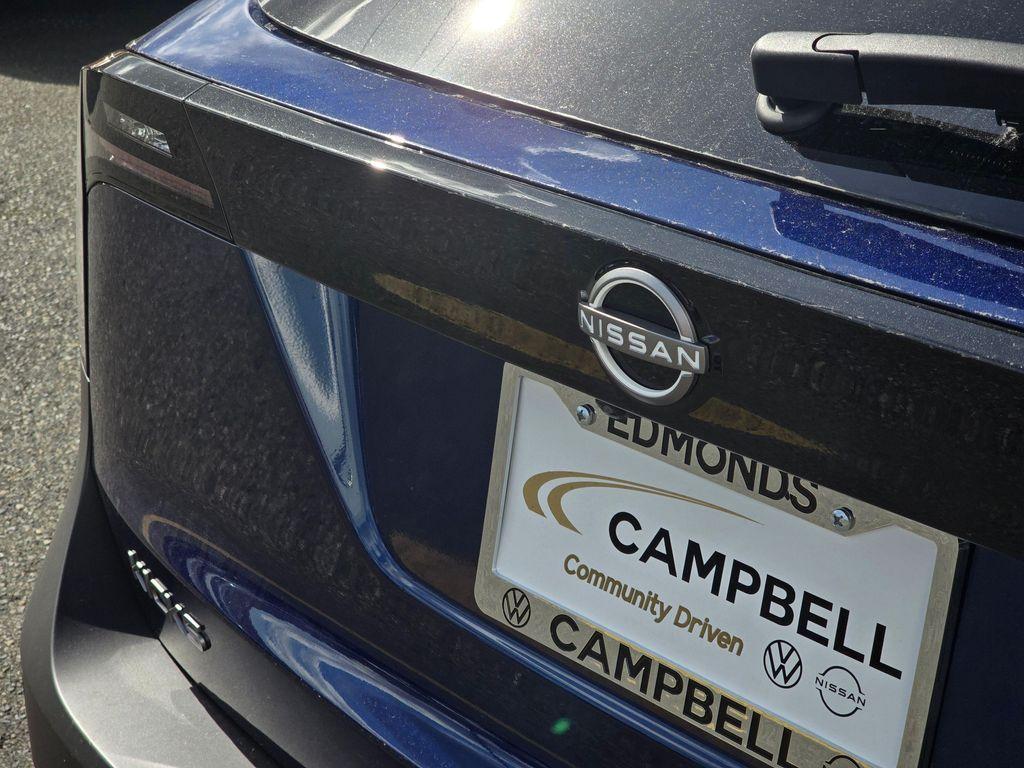 new 2025 Nissan Kicks car, priced at $29,238