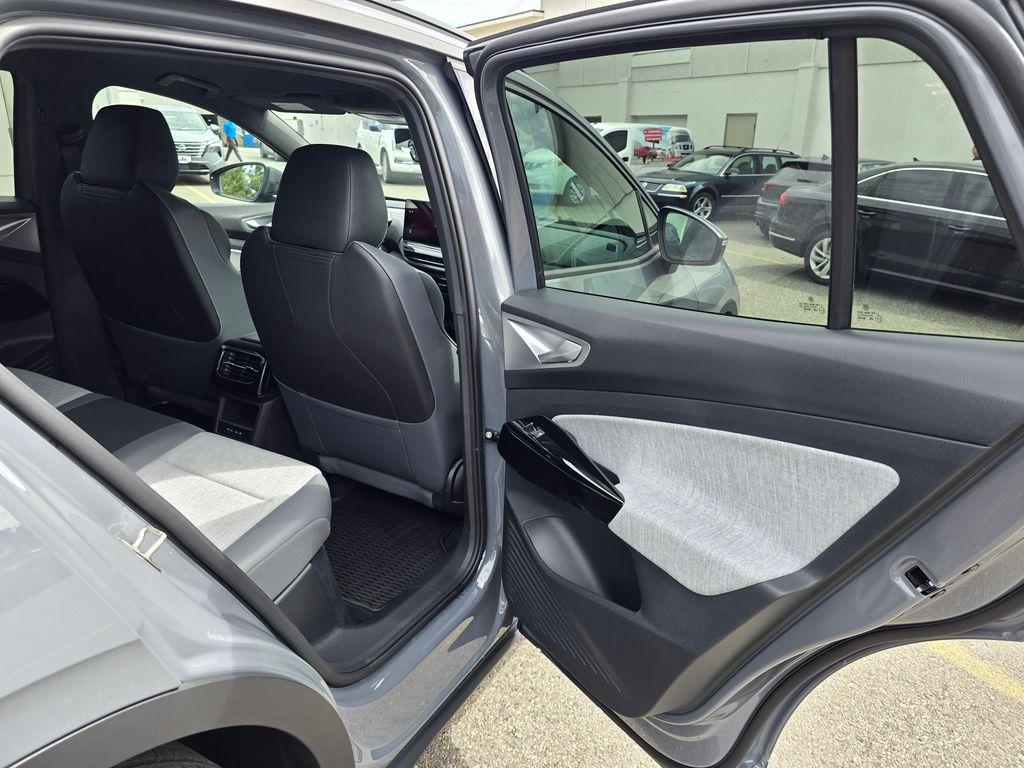 used 2024 Volkswagen ID.4 car, priced at $20,955