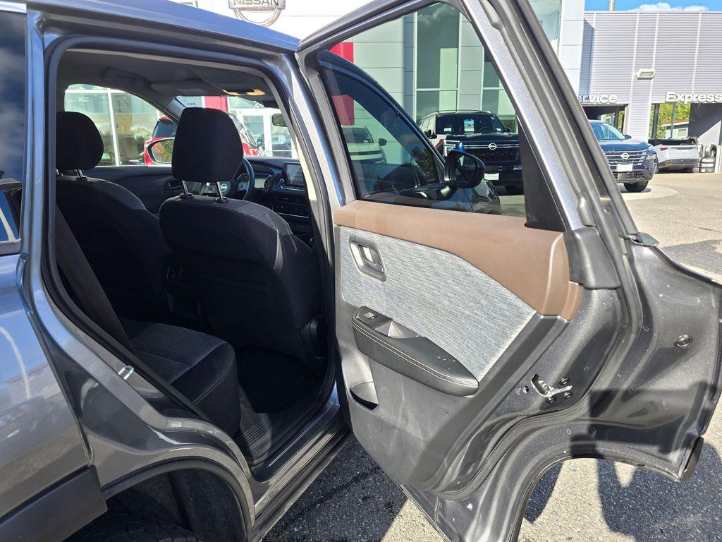 used 2025 Nissan Rogue car, priced at $25,950