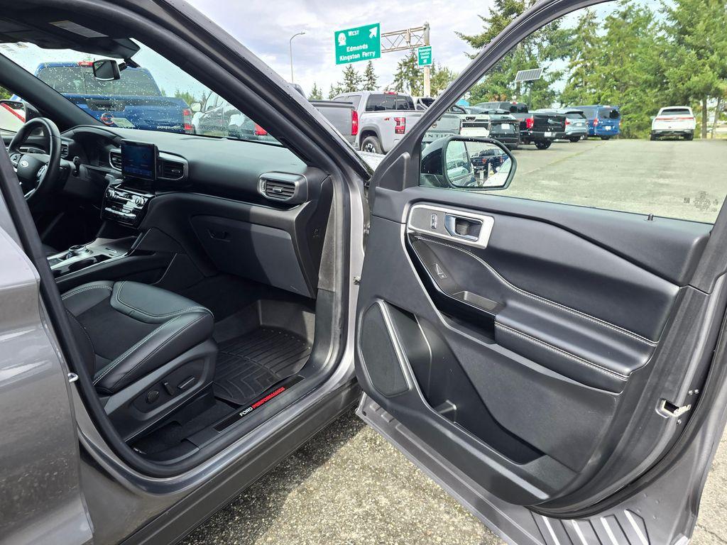 used 2022 Ford Explorer car, priced at $38,950