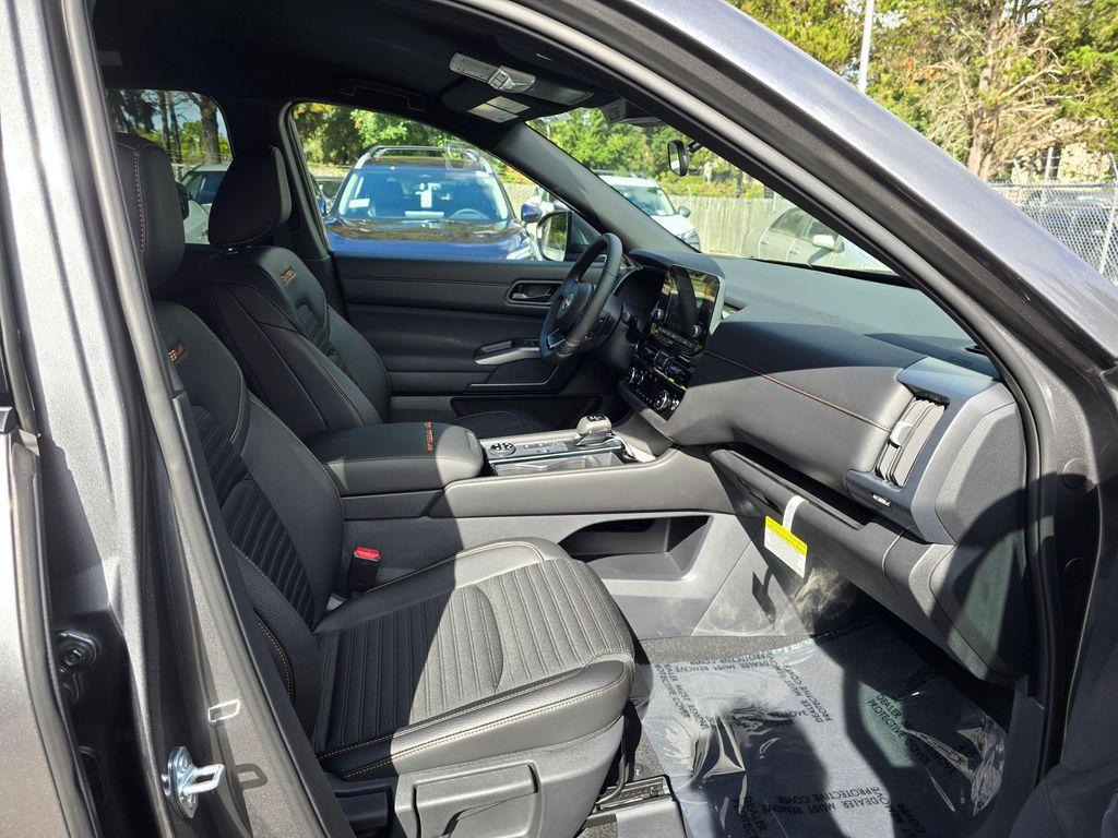 new 2025 Nissan Pathfinder car, priced at $44,073