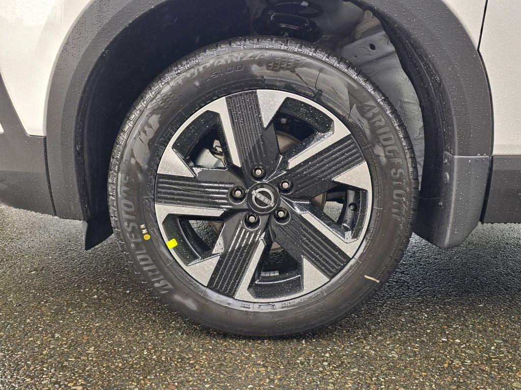 new 2025 Nissan Kicks car, priced at $25,731