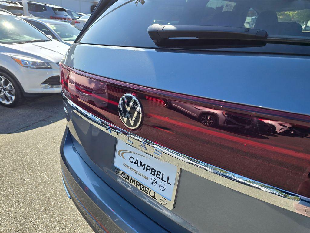 used 2025 Volkswagen Atlas car, priced at $41,955