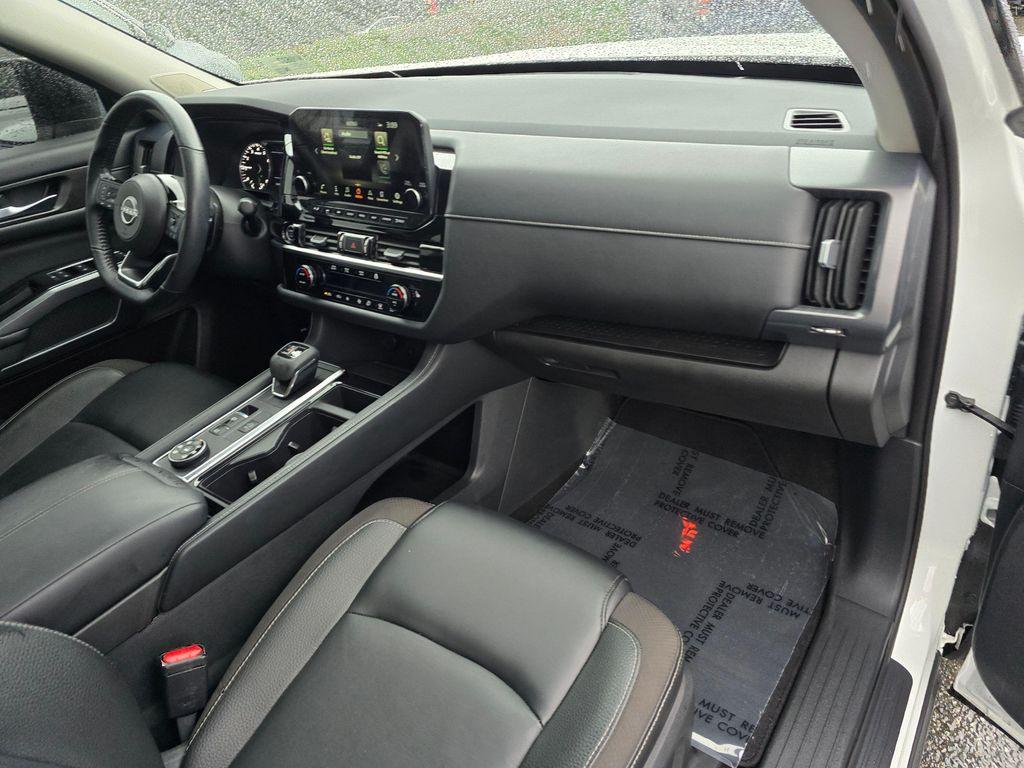 used 2023 Nissan Pathfinder car, priced at $35,955