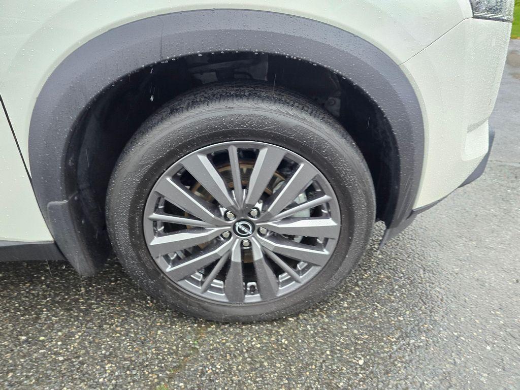 used 2023 Nissan Pathfinder car, priced at $35,955