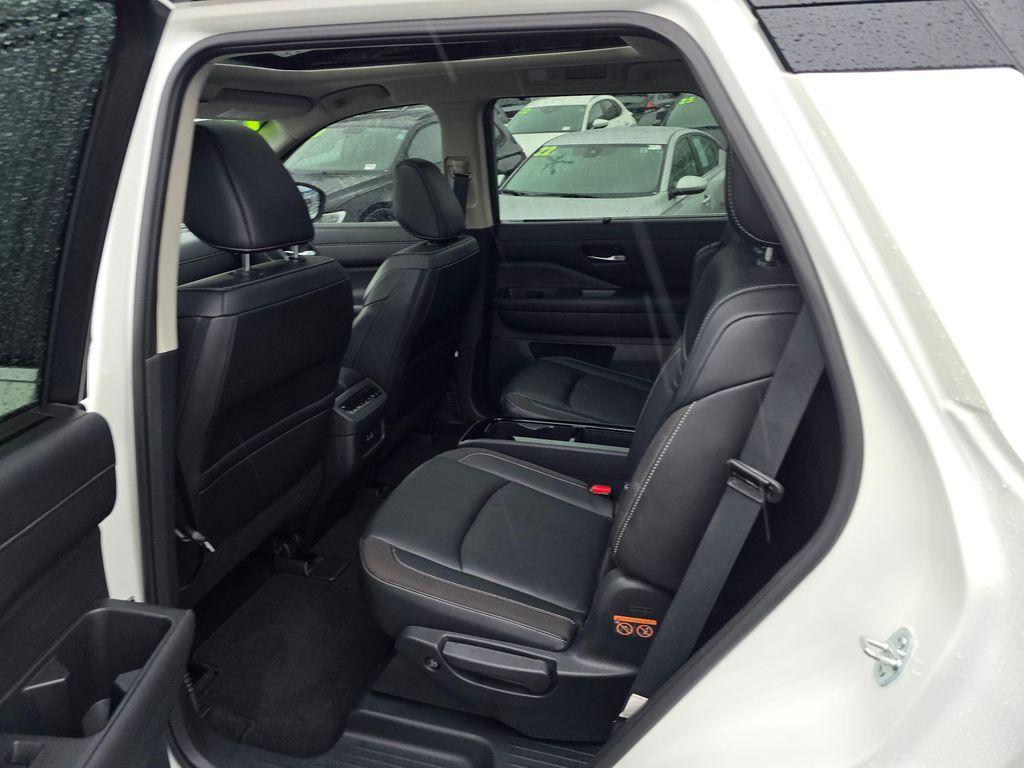 used 2023 Nissan Pathfinder car, priced at $35,955