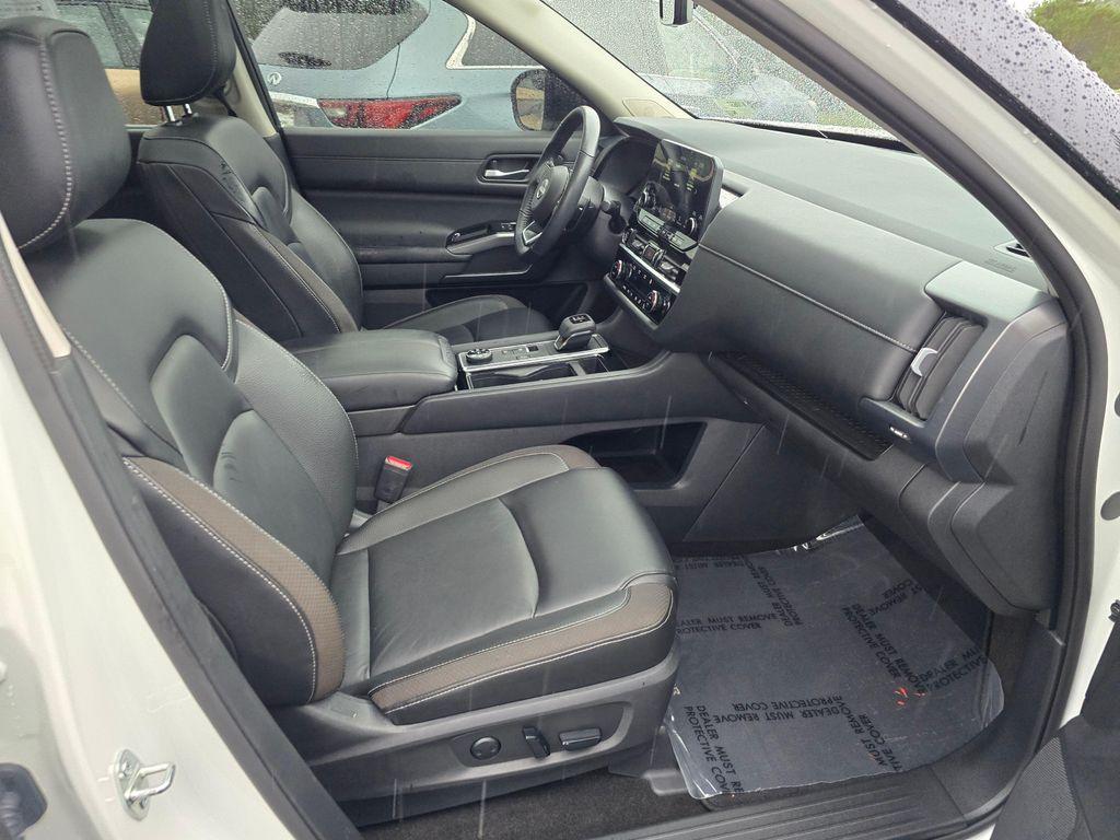 used 2023 Nissan Pathfinder car, priced at $35,955