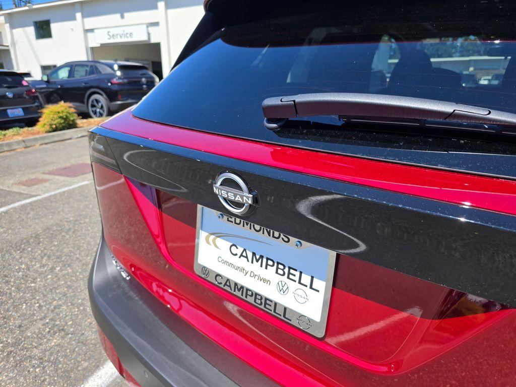 new 2025 Nissan Kicks car, priced at $25,541