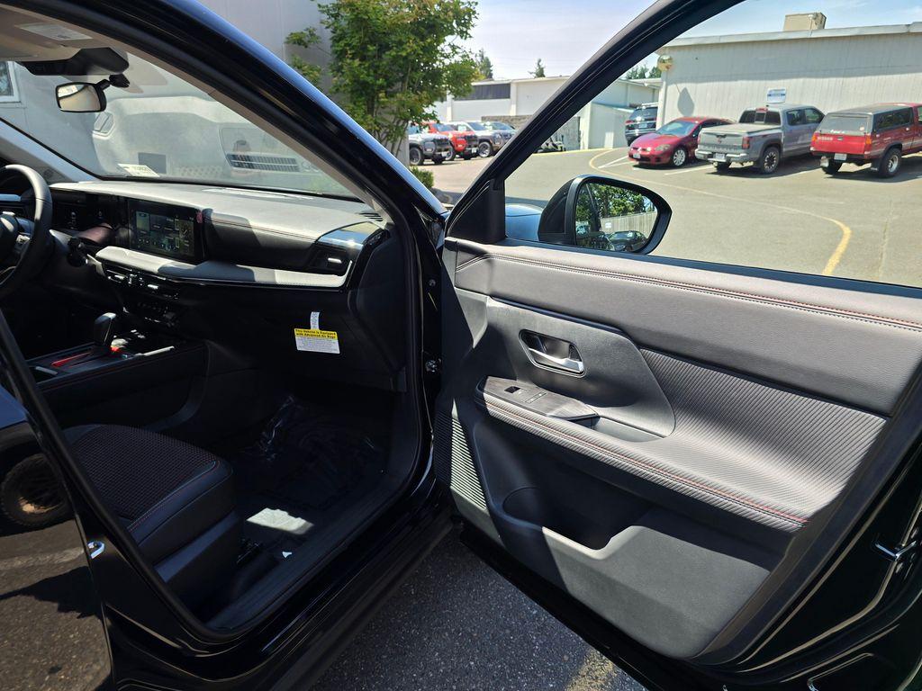 new 2025 Nissan Kicks car, priced at $27,706