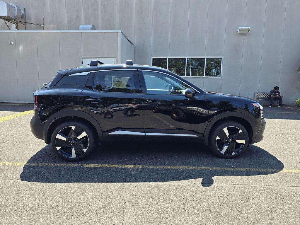 new 2025 Nissan Kicks car, priced at $27,706