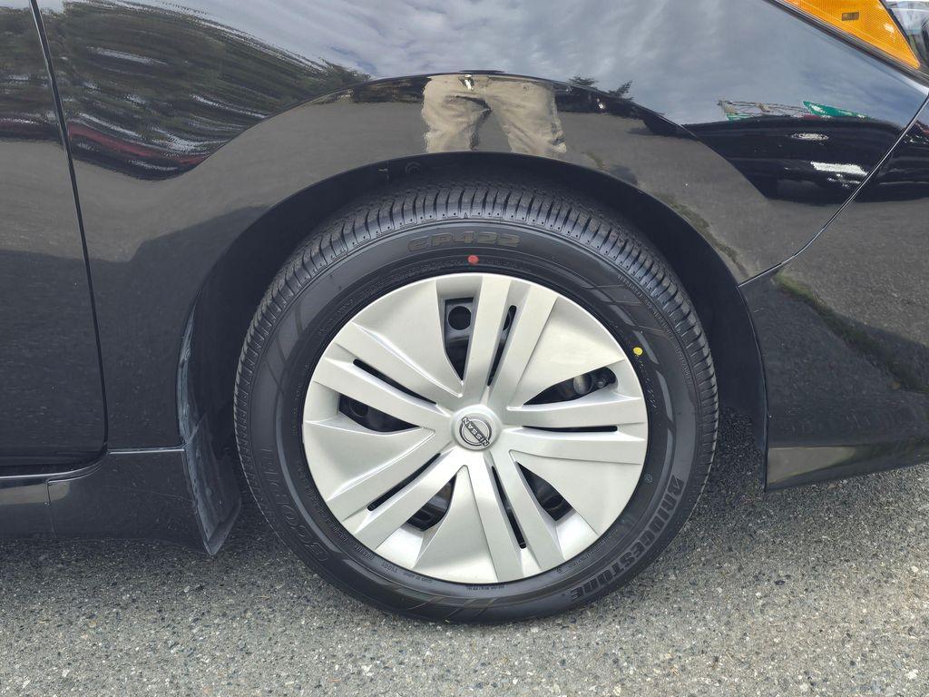 used 2025 Nissan Leaf car, priced at $16,950