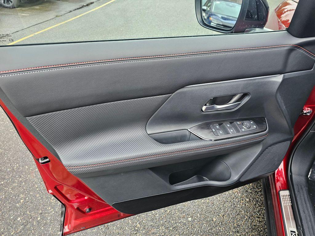 new 2025 Nissan Kicks car, priced at $29,522