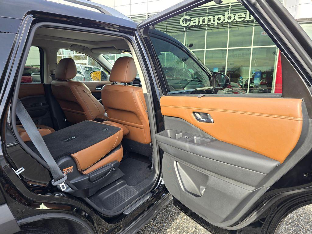 used 2023 Nissan Pathfinder car, priced at $35,950