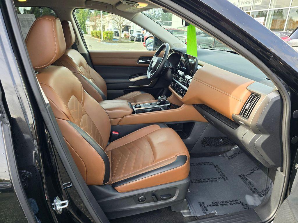 used 2023 Nissan Pathfinder car, priced at $35,950