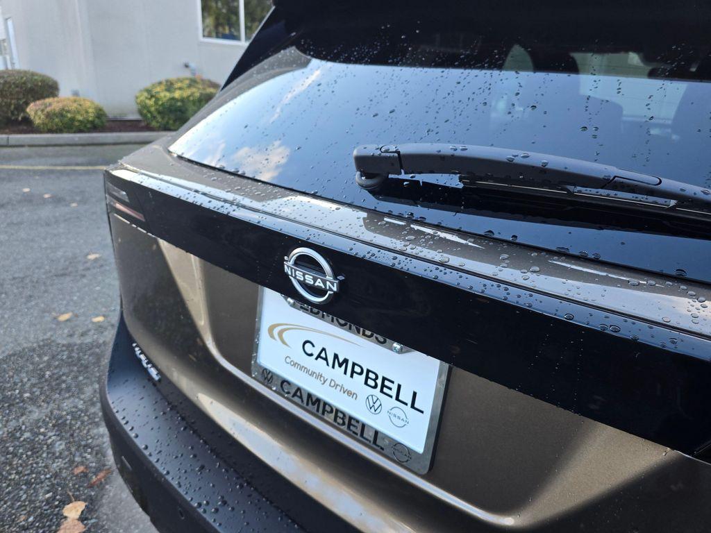 new 2026 Nissan Kicks car, priced at $30,400