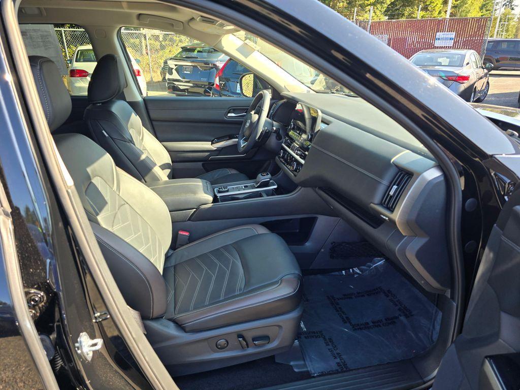 used 2024 Nissan Pathfinder car, priced at $39,955