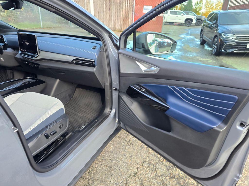 used 2025 Volkswagen ID.4 car, priced at $35,950