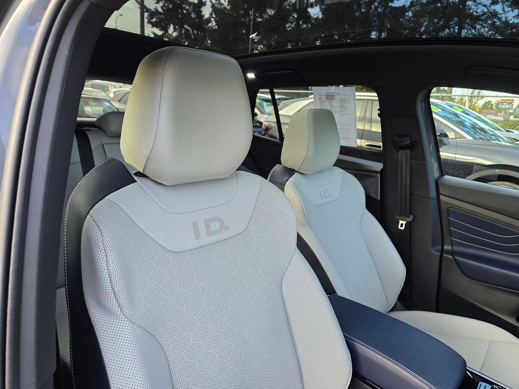 used 2025 Volkswagen ID.4 car, priced at $35,950