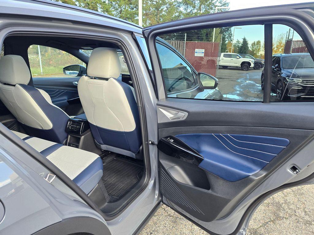 used 2025 Volkswagen ID.4 car, priced at $35,950