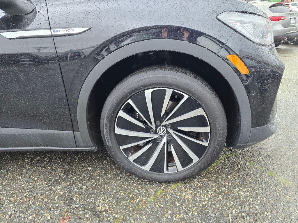 used 2023 Volkswagen ID.4 car, priced at $18,950