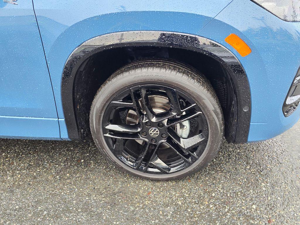 used 2025 Volkswagen Tiguan car, priced at $35,950