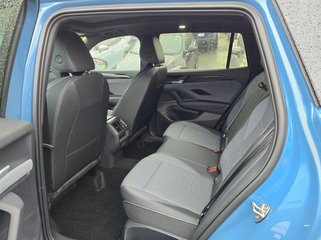 used 2025 Volkswagen Tiguan car, priced at $35,950