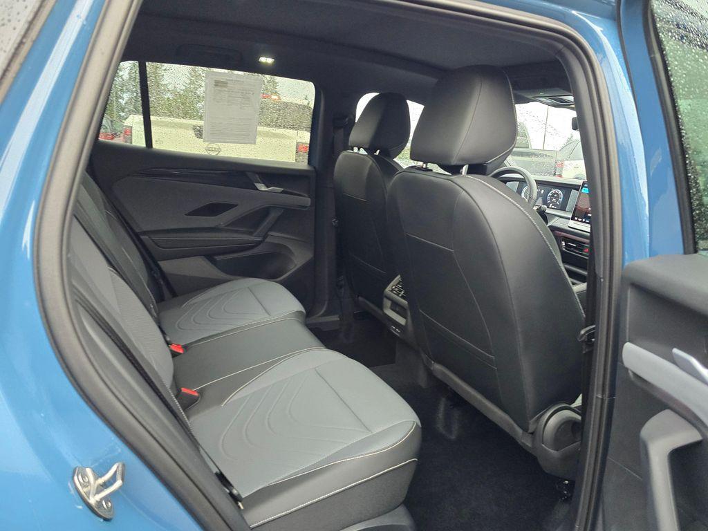 used 2025 Volkswagen Tiguan car, priced at $35,950