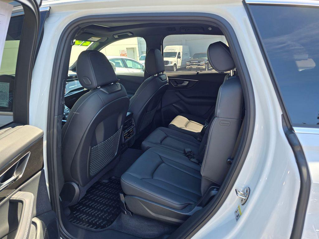 used 2025 Audi Q7 car, priced at $55,455