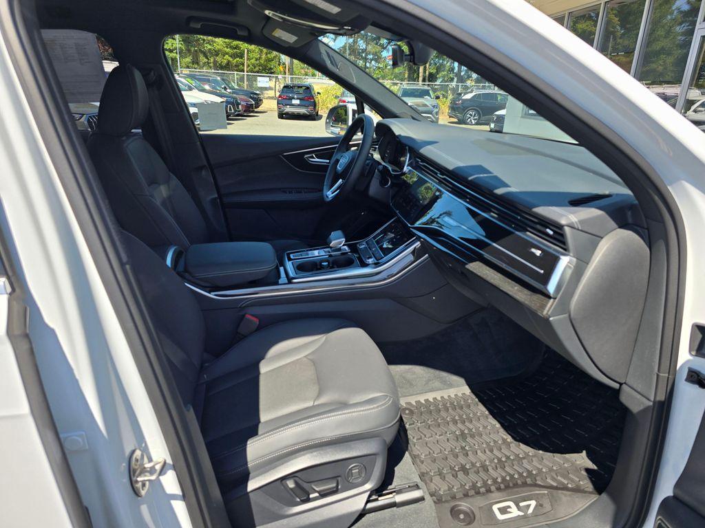 used 2025 Audi Q7 car, priced at $55,455