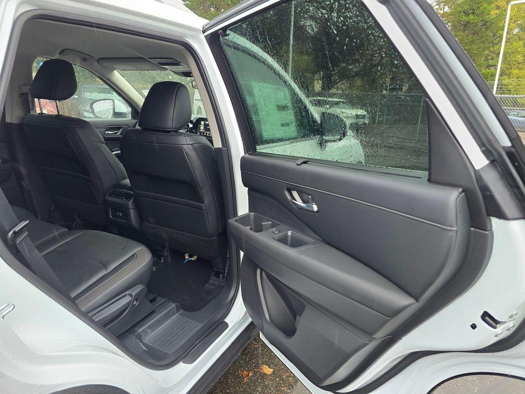 new 2025 Nissan Pathfinder car, priced at $44,536