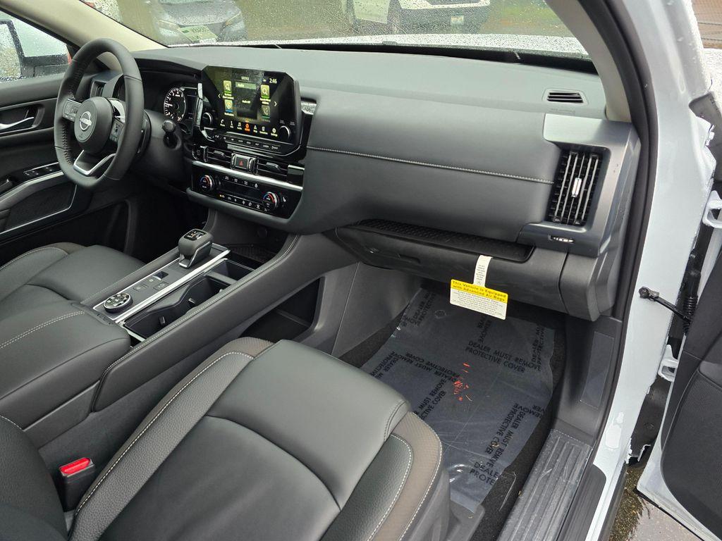 new 2025 Nissan Pathfinder car, priced at $44,536