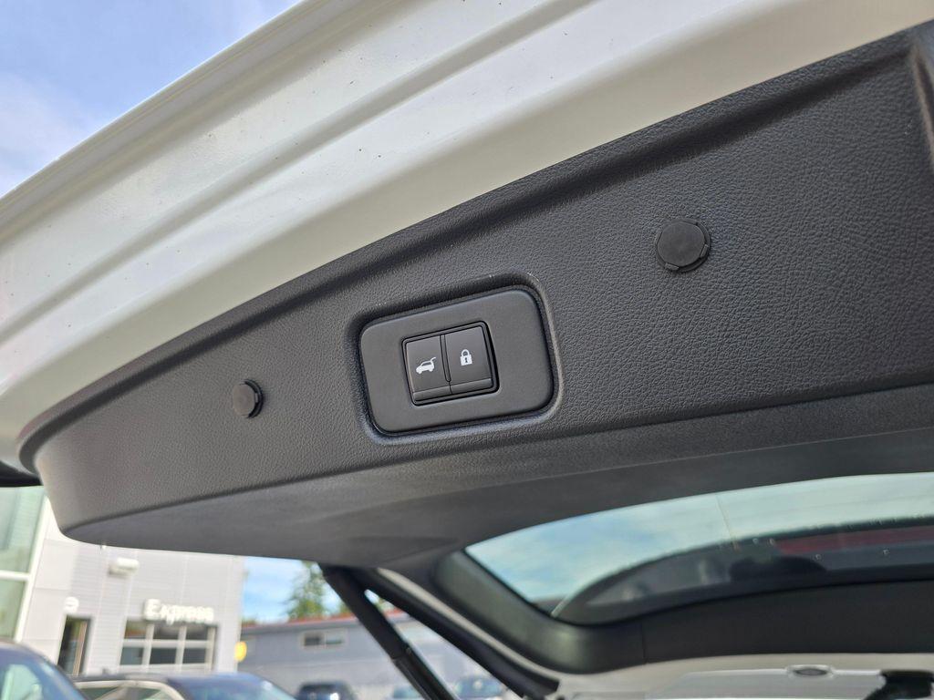 new 2025 Nissan Pathfinder car, priced at $51,599