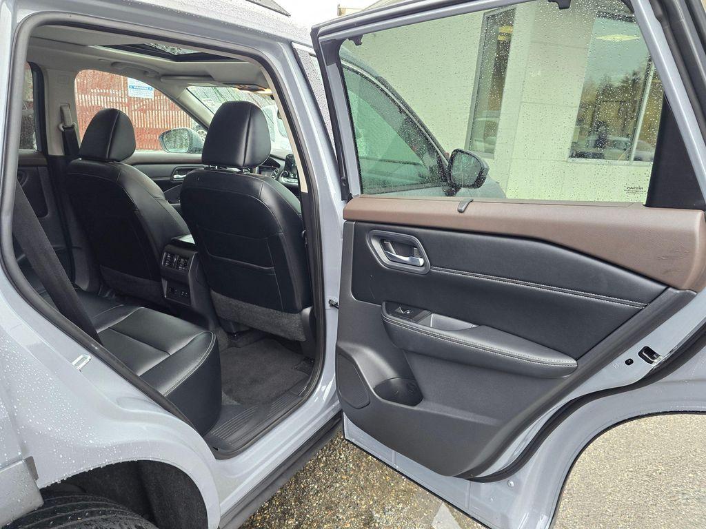 used 2023 Nissan Rogue car, priced at $27,950