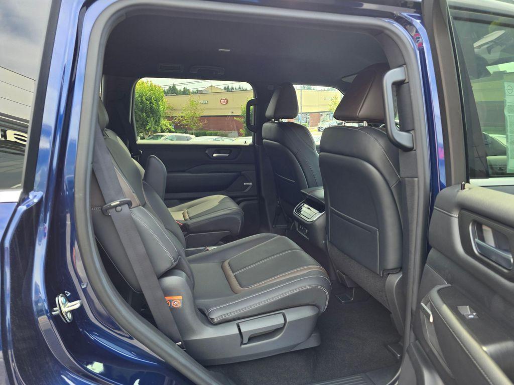 new 2025 Nissan Armada car, priced at $65,428