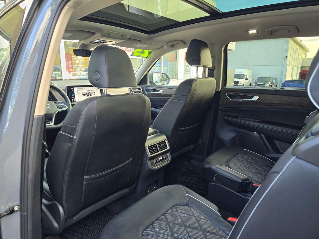 used 2025 Volkswagen Atlas car, priced at $41,950