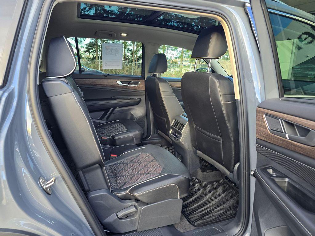 used 2025 Volkswagen Atlas car, priced at $41,950