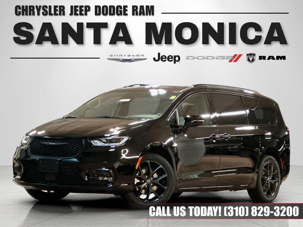 new 2026 Chrysler Pacifica car, priced at $54,040