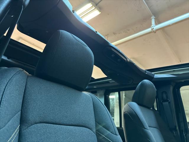new 2025 Jeep Wrangler car, priced at $51,489