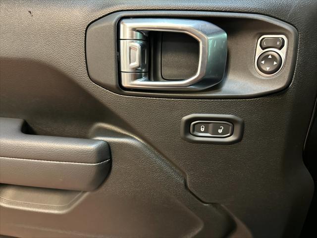 new 2025 Jeep Wrangler car, priced at $51,489