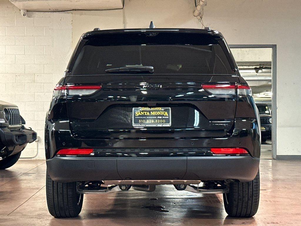 new 2025 Jeep Grand Cherokee car, priced at $47,760