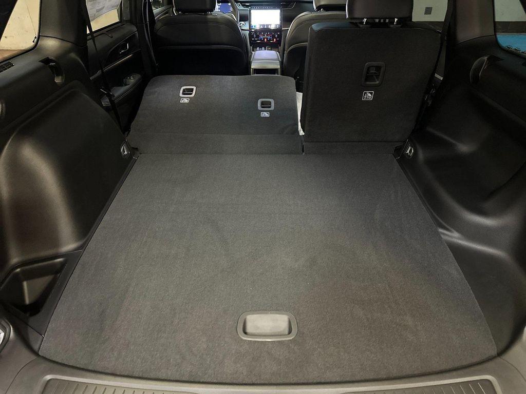 new 2025 Jeep Grand Cherokee car, priced at $47,760