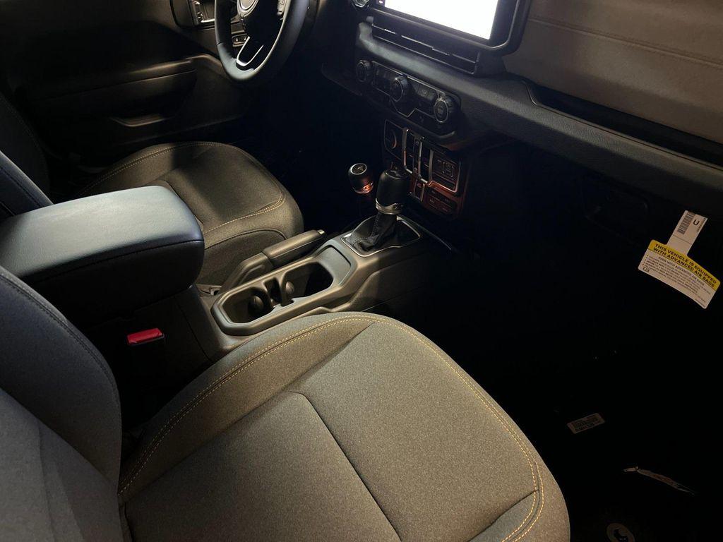 new 2025 Jeep Compass car, priced at $31,255