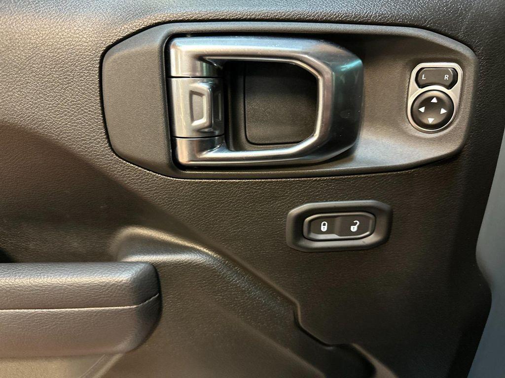 new 2025 Jeep Wrangler car, priced at $49,995