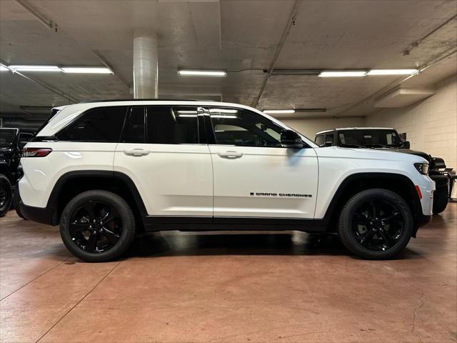 new 2025 Jeep Grand Cherokee car, priced at $51,751
