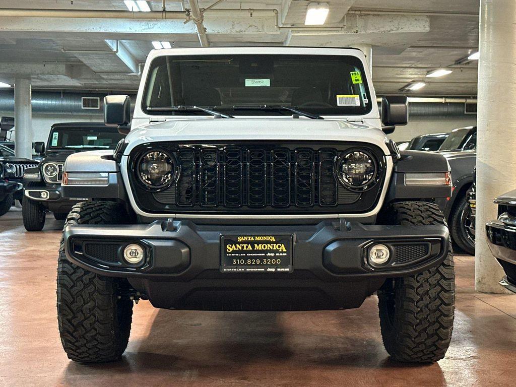 new 2025 Jeep Wrangler car, priced at $47,175