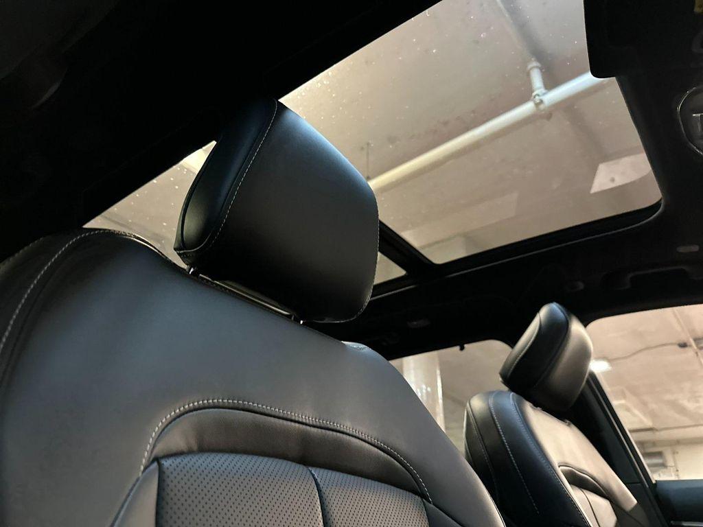 new 2025 Jeep Grand Cherokee car, priced at $50,615