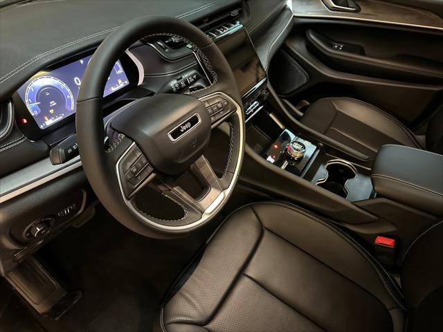 new 2025 Jeep Grand Cherokee car, priced at $52,251